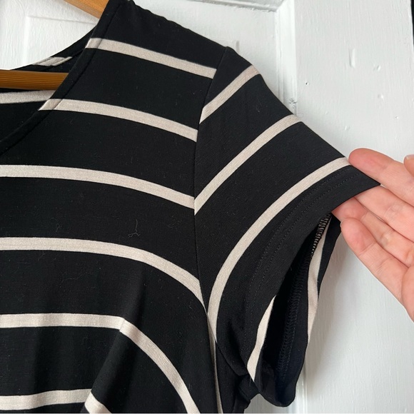 GARNET HILL Black Cream Striped Dress with Waist Tie, Large - Picture 4 of 8